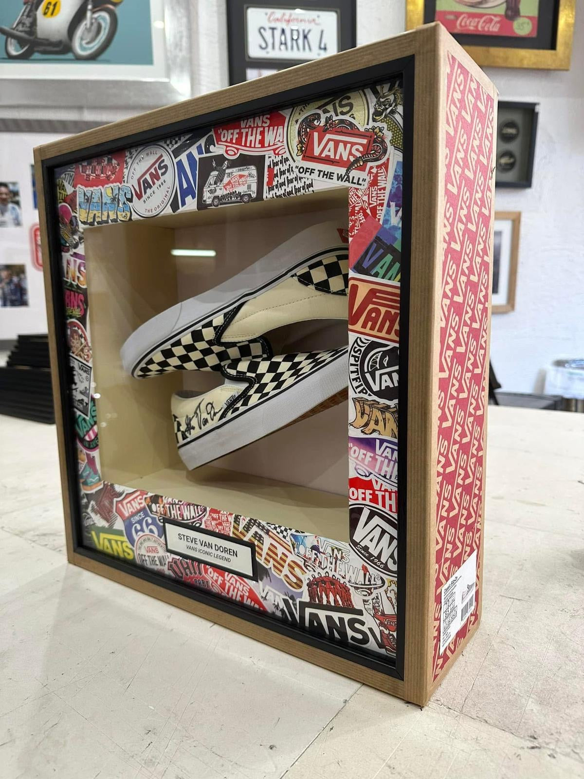 Paire de Vans signée par Steve Van Doren