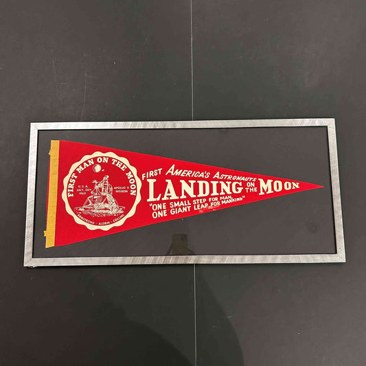 FANION ORIGINAL - FIRST MAN ON THE MOON - 20 JUILLET 1969